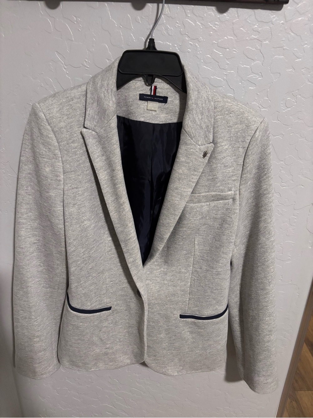 Tommy Hilfiger Light Gray Blazer with Navy Trim